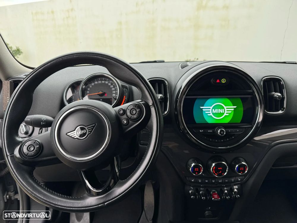 MINI Countryman One D - 24