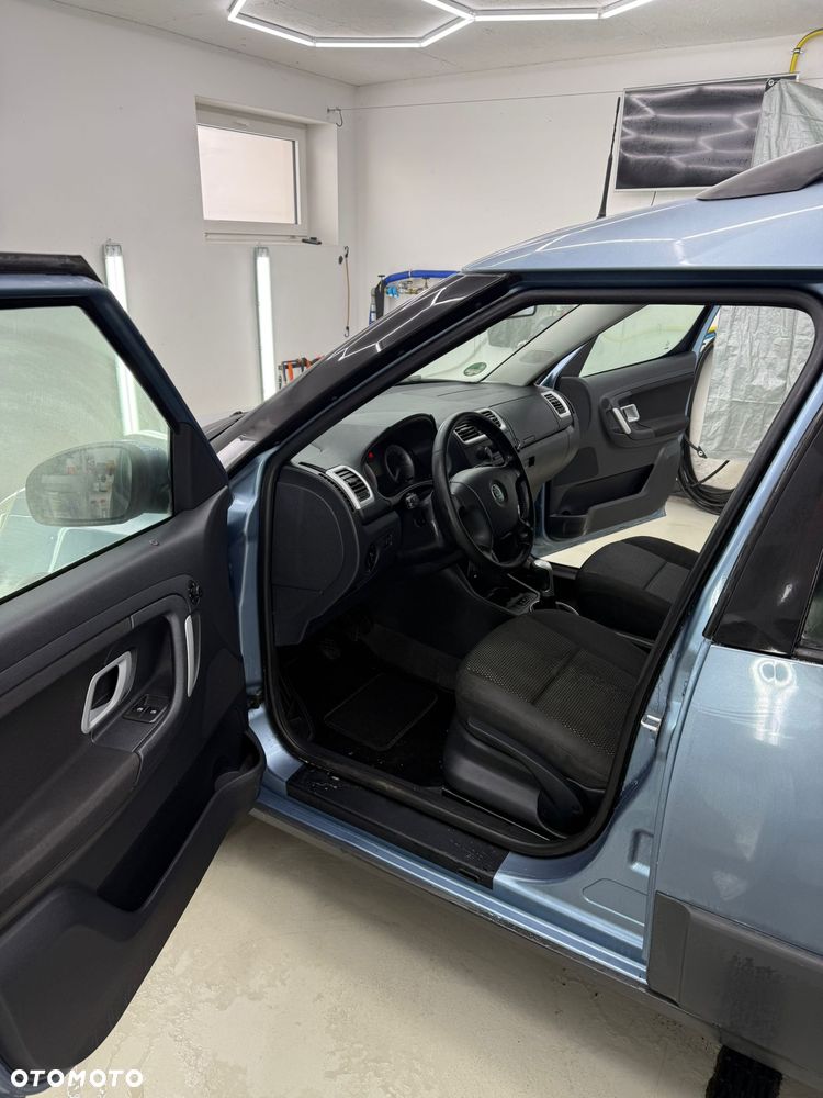 Skoda Roomster 1.4 16V Scout PLUS EDITION - 13