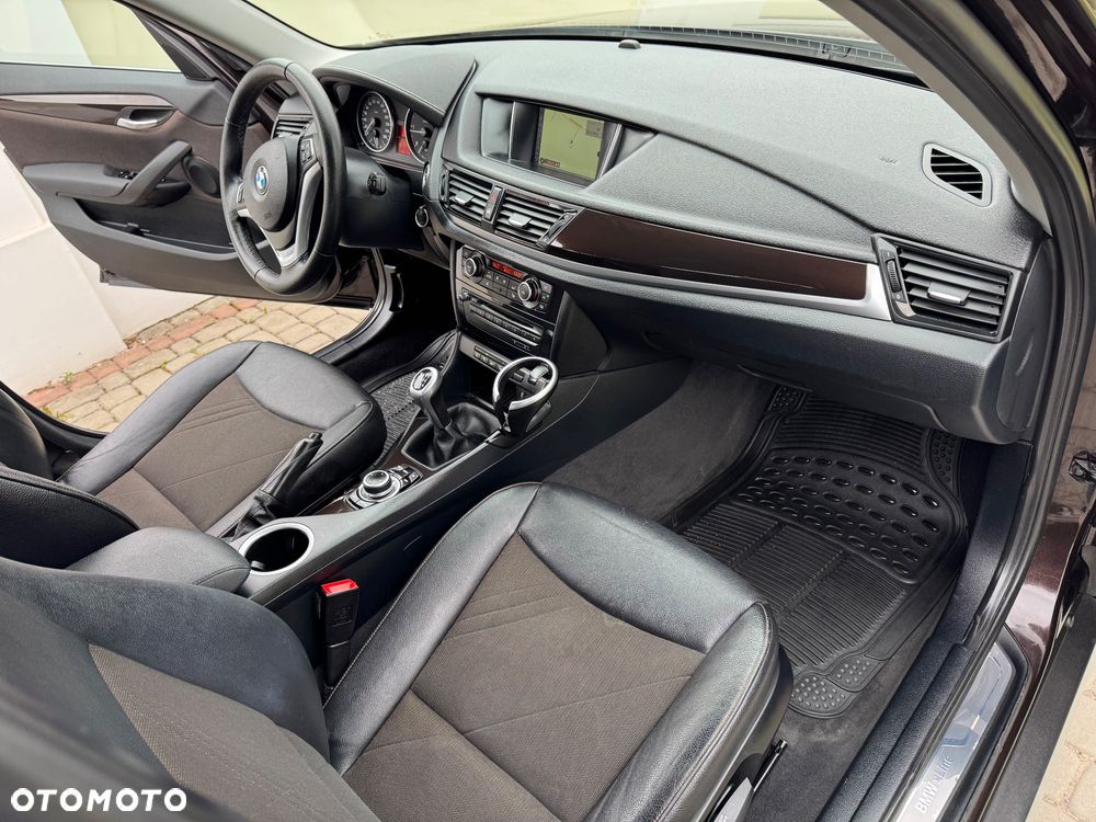 BMW X1 xDrive18d xLine - 31