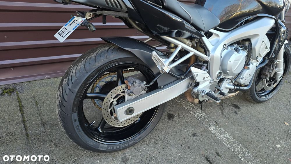 Yamaha FZ6 - 6