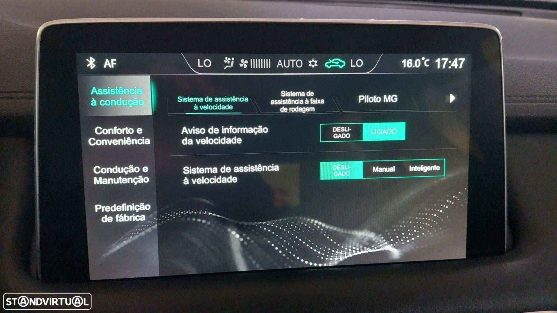 MG EHS PHEV Luxury - 29