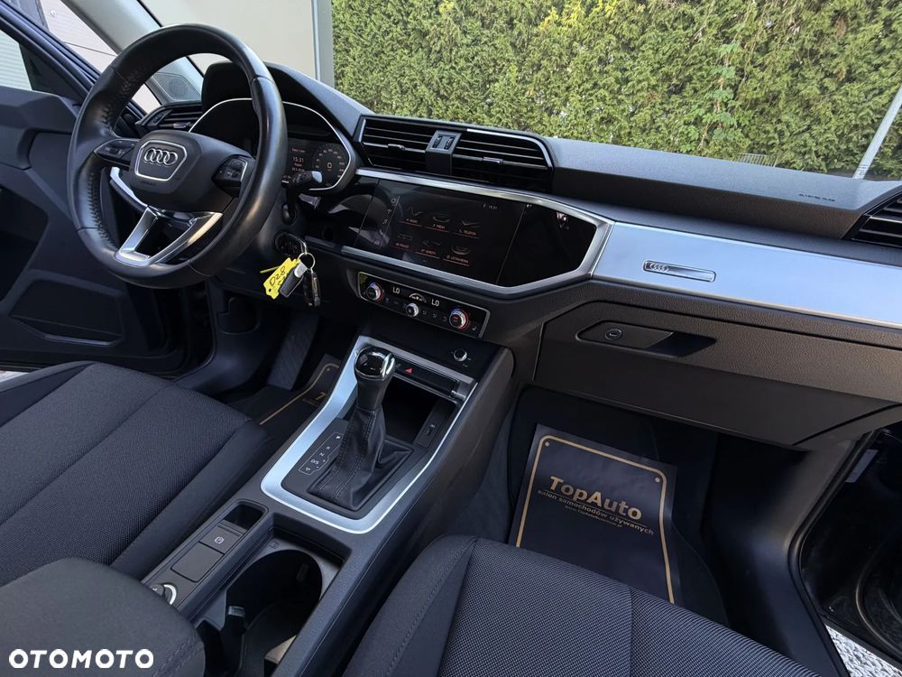 Audi Q3 35 TFSI S tronic - 16