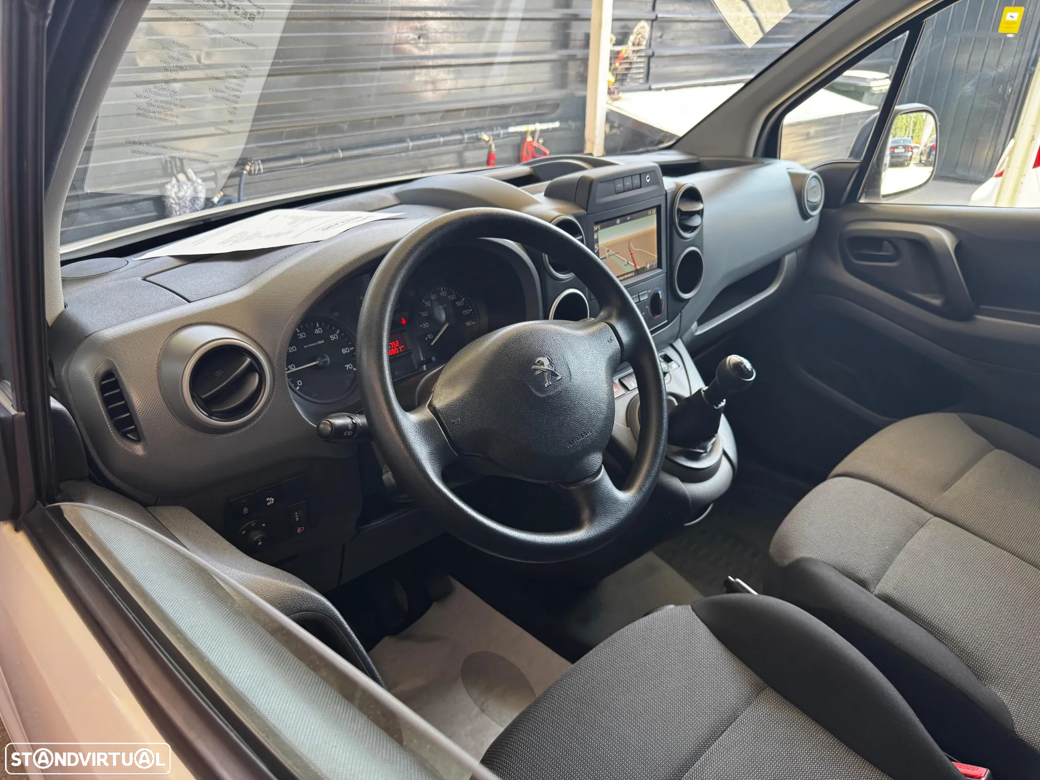 Peugeot Partner Longa 1.6HDi 100CV Iva Dedutível - 18