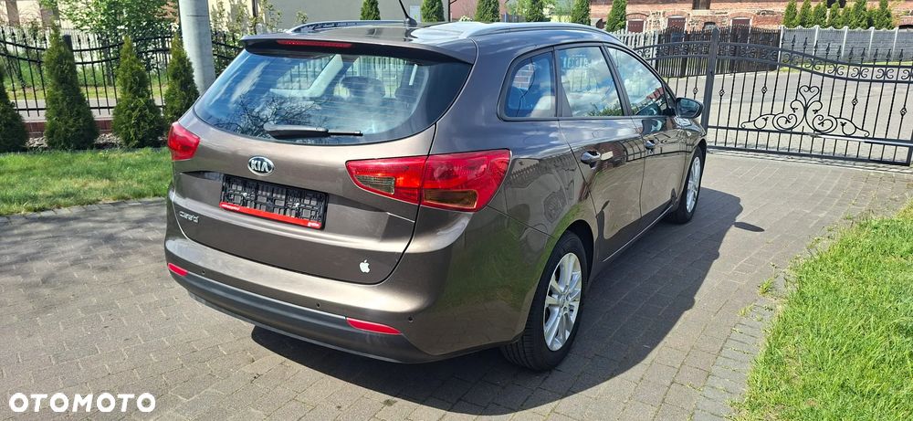 Kia Ceed 1.6 GDI Vision - 19