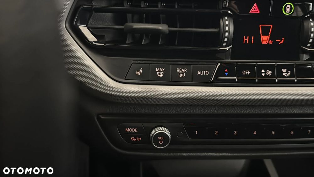 BMW Seria 1 118i Advantage - 16