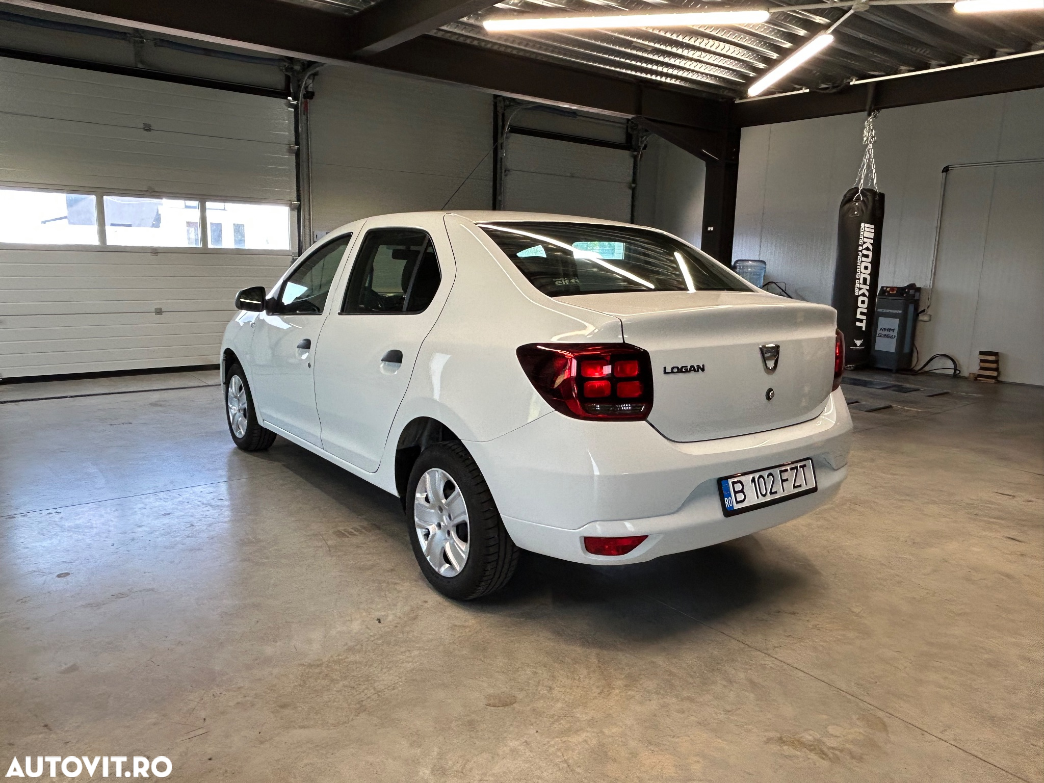 Dacia Logan 1.0 SCe SL PLUS - 6