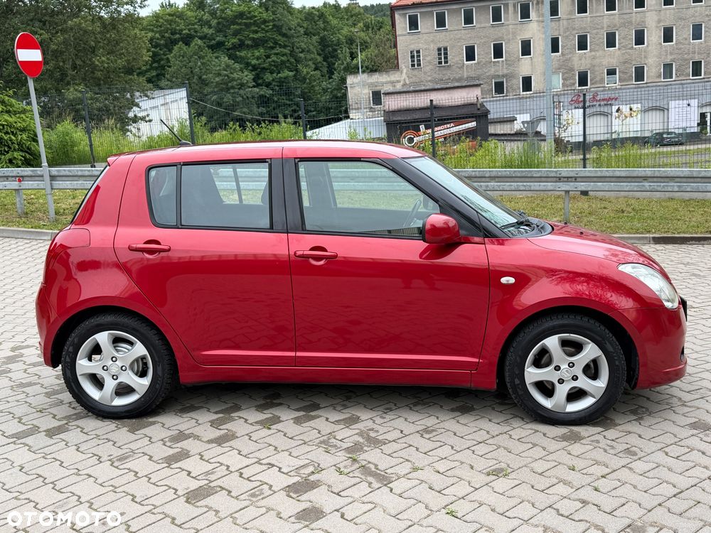 Suzuki Swift 1.3 Club - 6