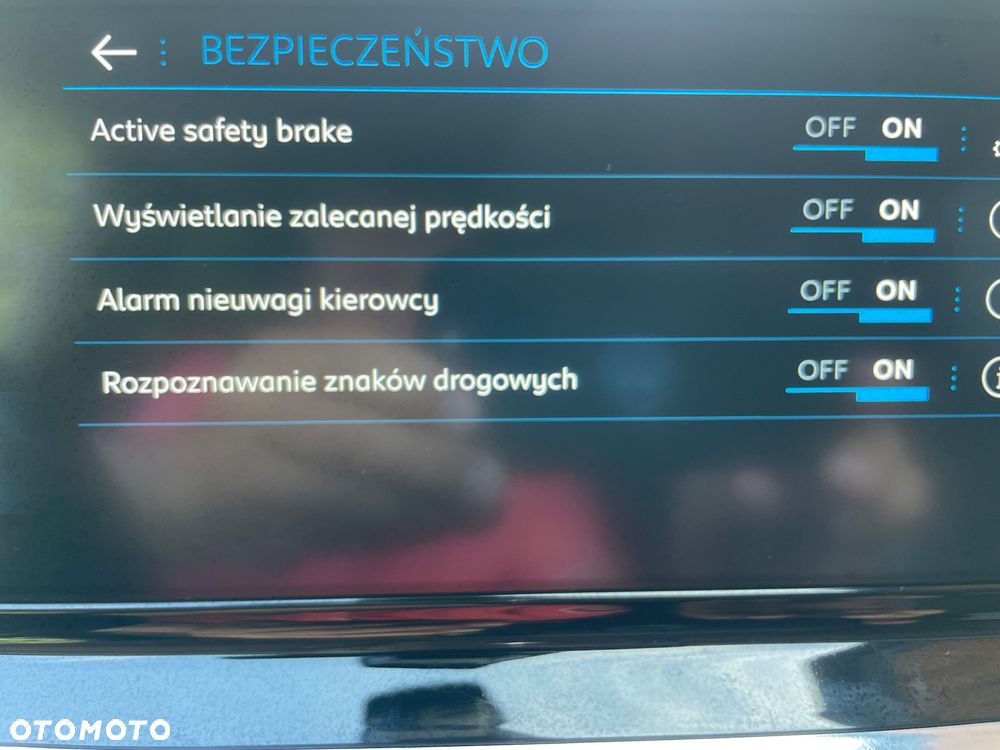 Peugeot 2008 1.5 BlueHDi Allure Pack S&S EAT8 - 12