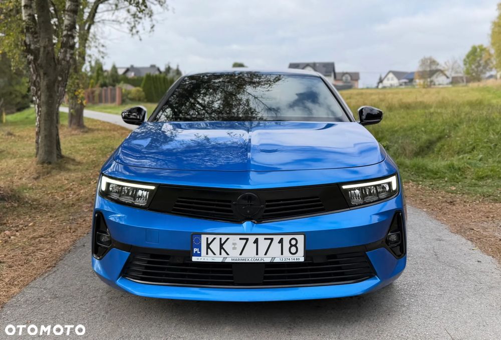 Opel Astra 2023 photo 3