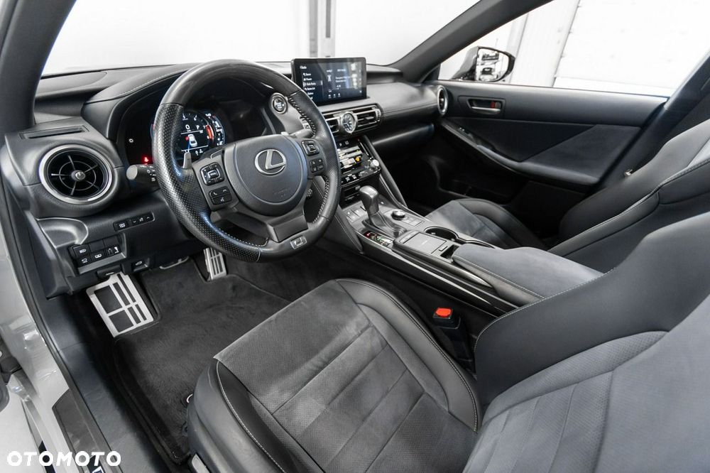 Lexus IS - 22