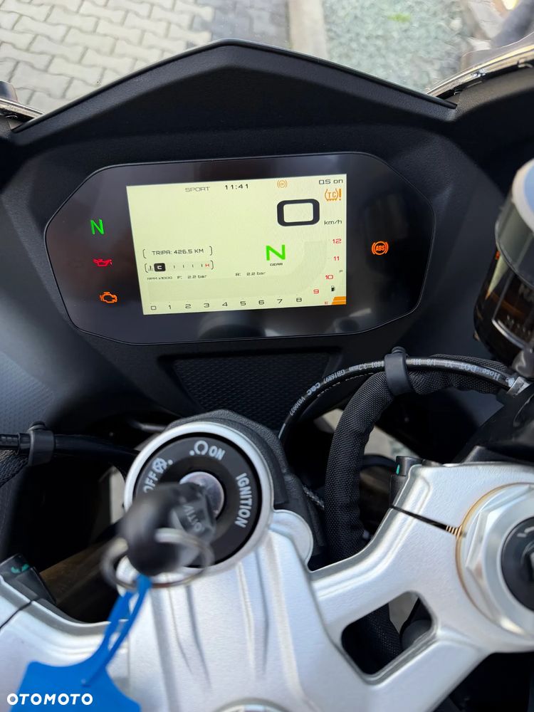 QJMOTOR SRK 800RR - 7