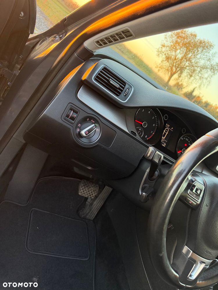 Volkswagen Passat Variant 1.4 TSI BMT Comfortline DSG - 30