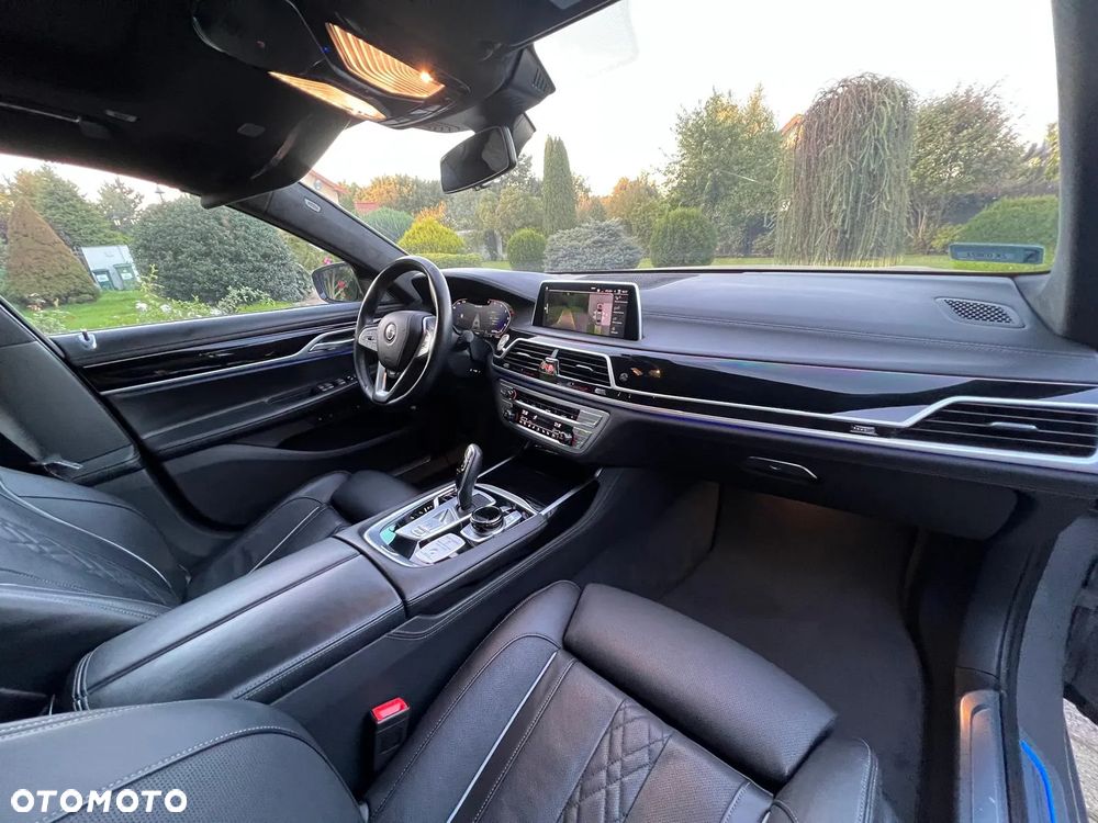 BMW-ALPINA B7 Biturbo - 9