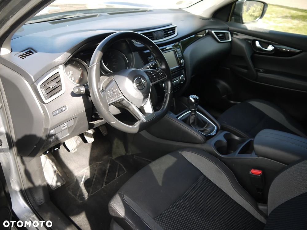 Nissan Qashqai 1.5 dCi N-Motion - 6