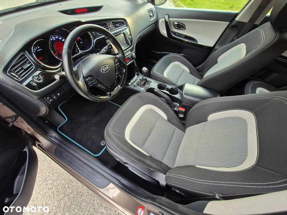 Kia Ceed Cee'd 1.6 GDI Business Line - 23