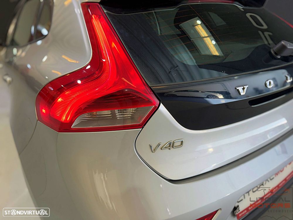 Volvo V40 1.6 D2 Momentum Powershift Eco - 8