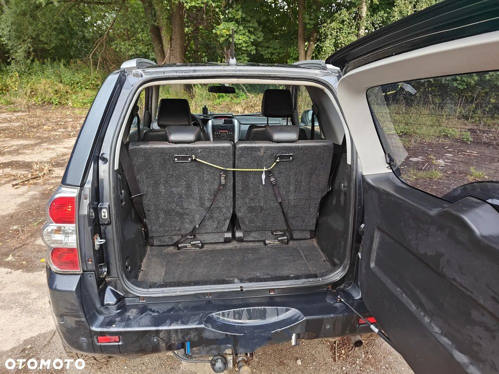 Suzuki Grand Vitara 1.6 De luxe - 15