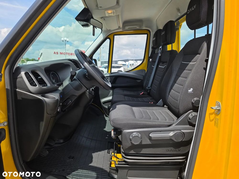 Iveco 35S18 Pomoc Drogowa Najazd Laweta Krajowy Ledy Nawigacja - 12