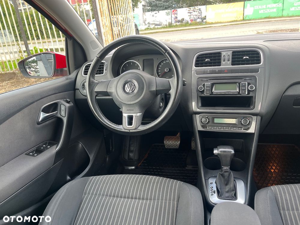 Volkswagen Polo 1.4 16V Highline DSG - 10