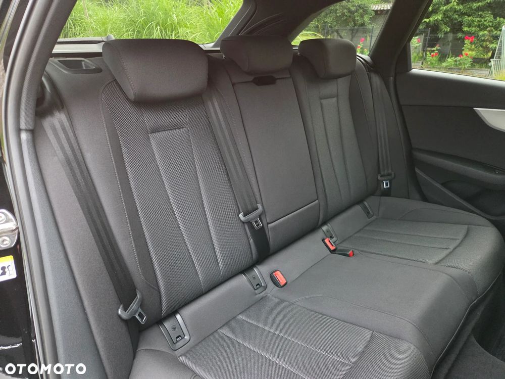 Audi A4 Avant 40 TDI quattro S tronic S line - 18