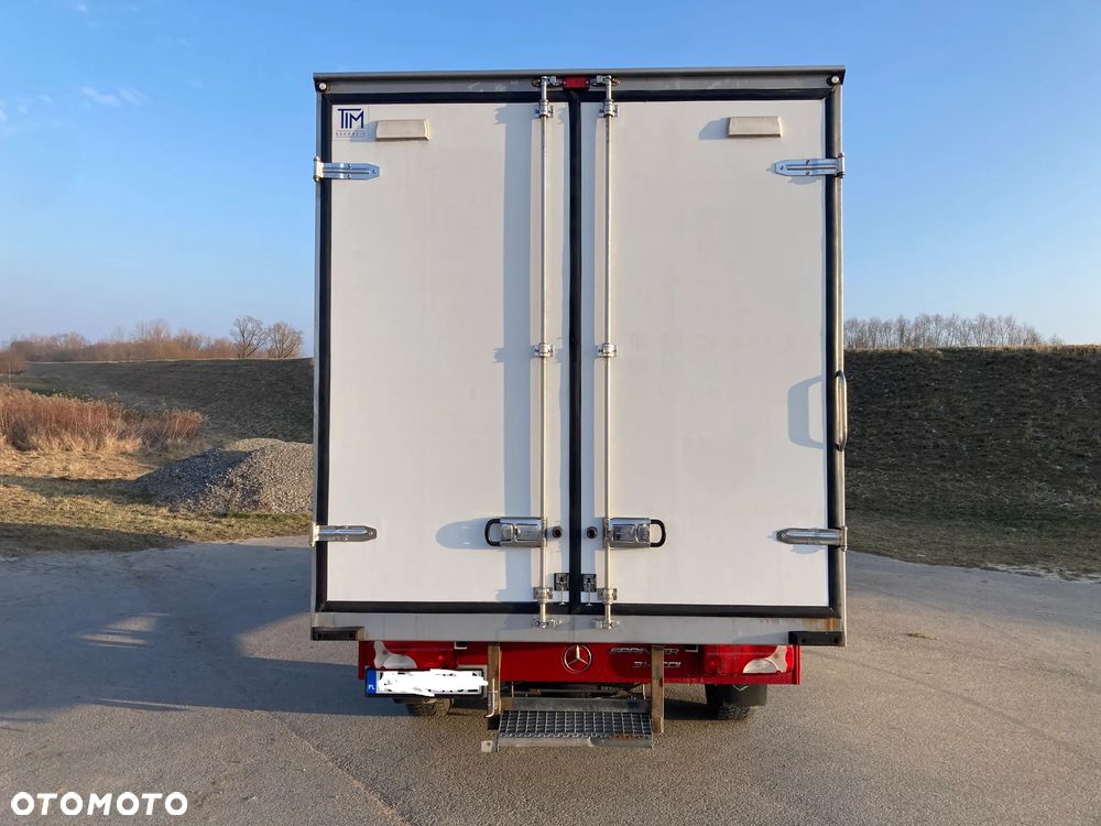 Mercedes-Benz Sprinter - 5