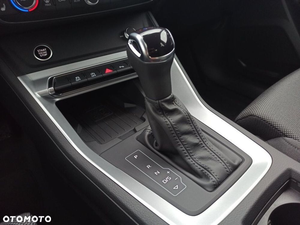 Audi Q3 35 TFSI S tronic - 16