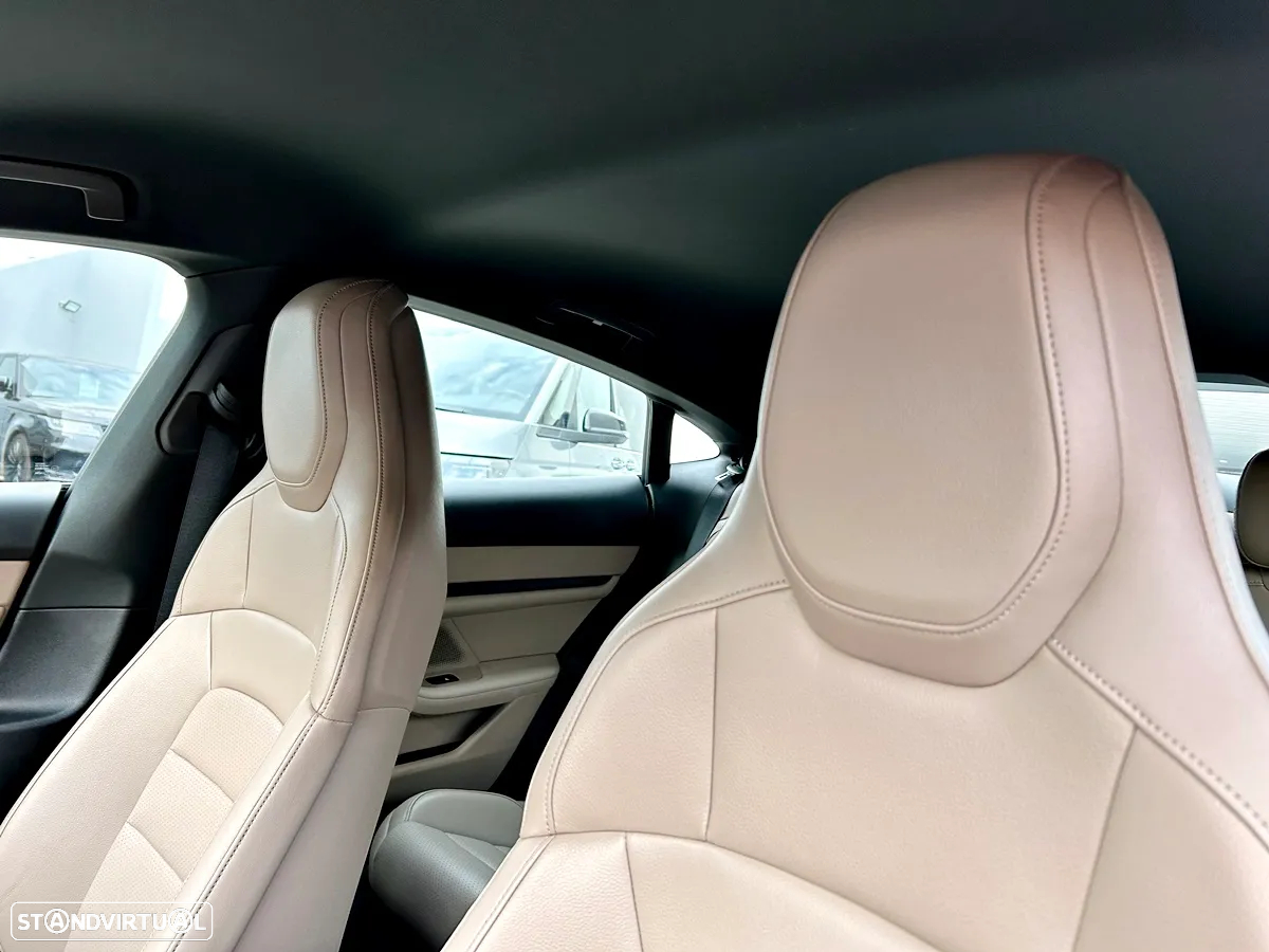 Porsche Taycan Standard - 25