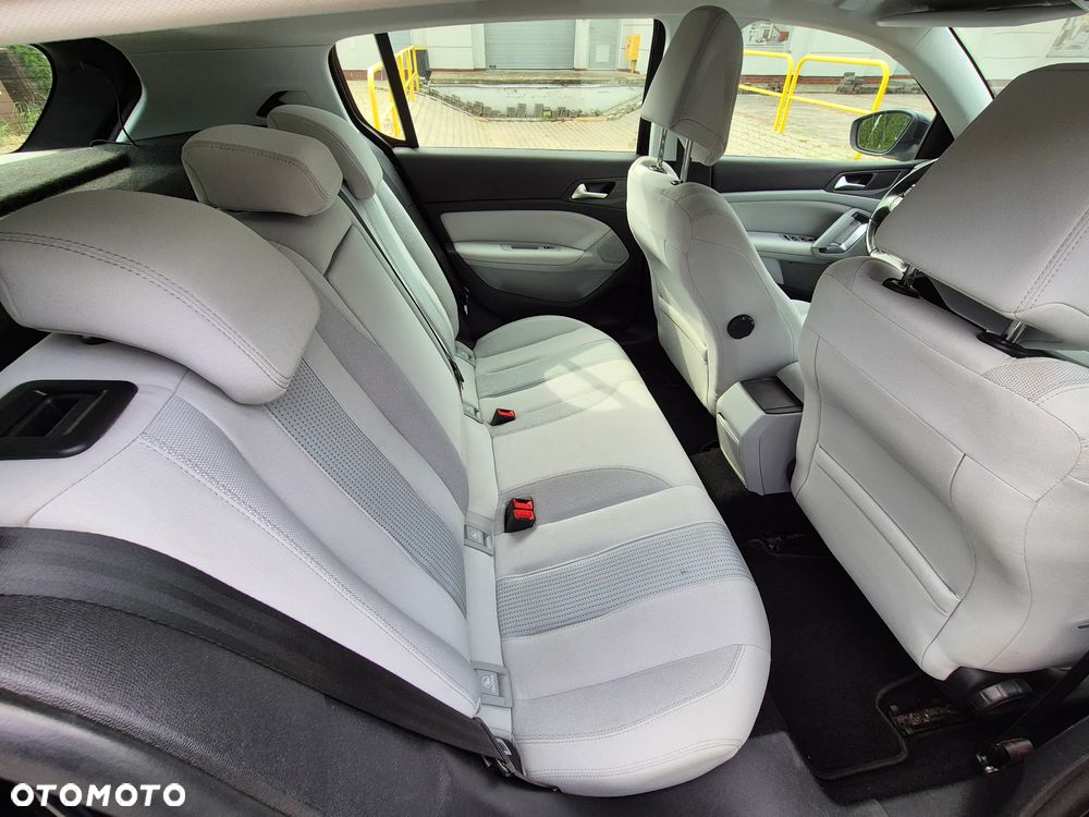 Peugeot 308 - 16