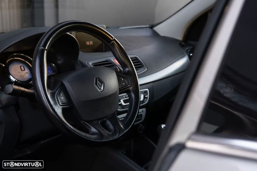 Renault Fluence 1.5 dCi Exclusive - 4