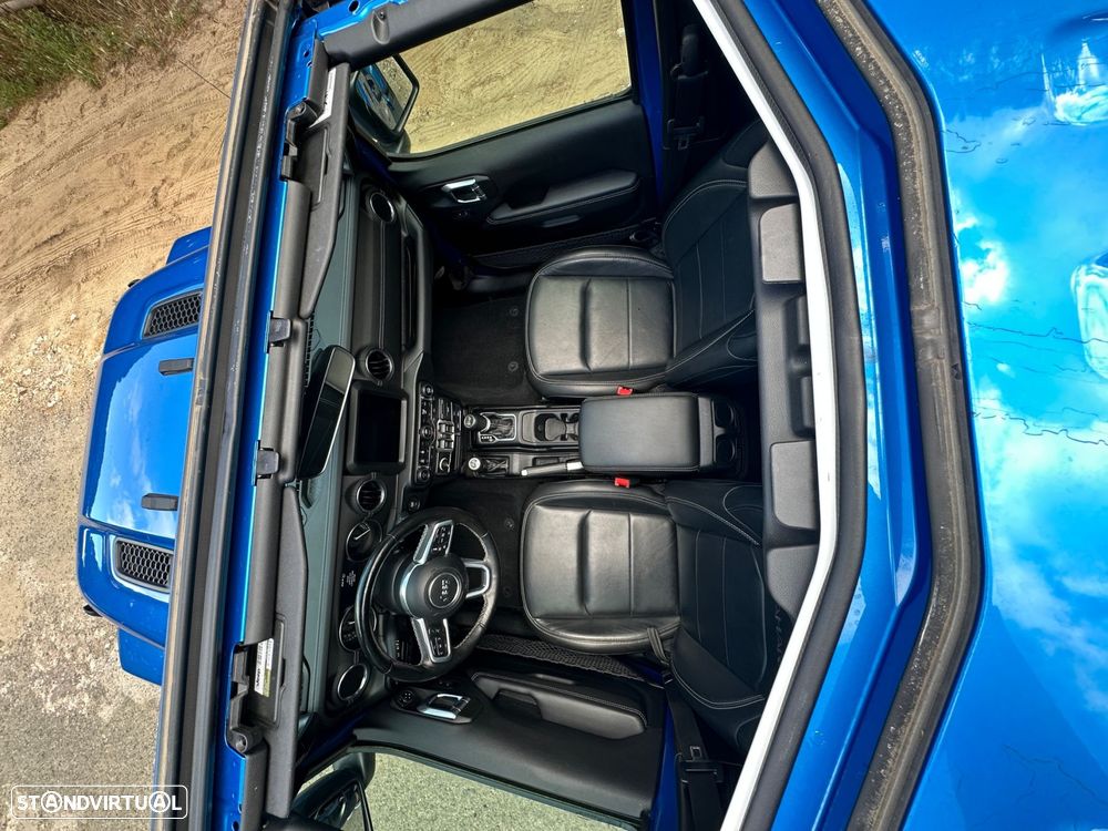 Jeep Wrangler - 27