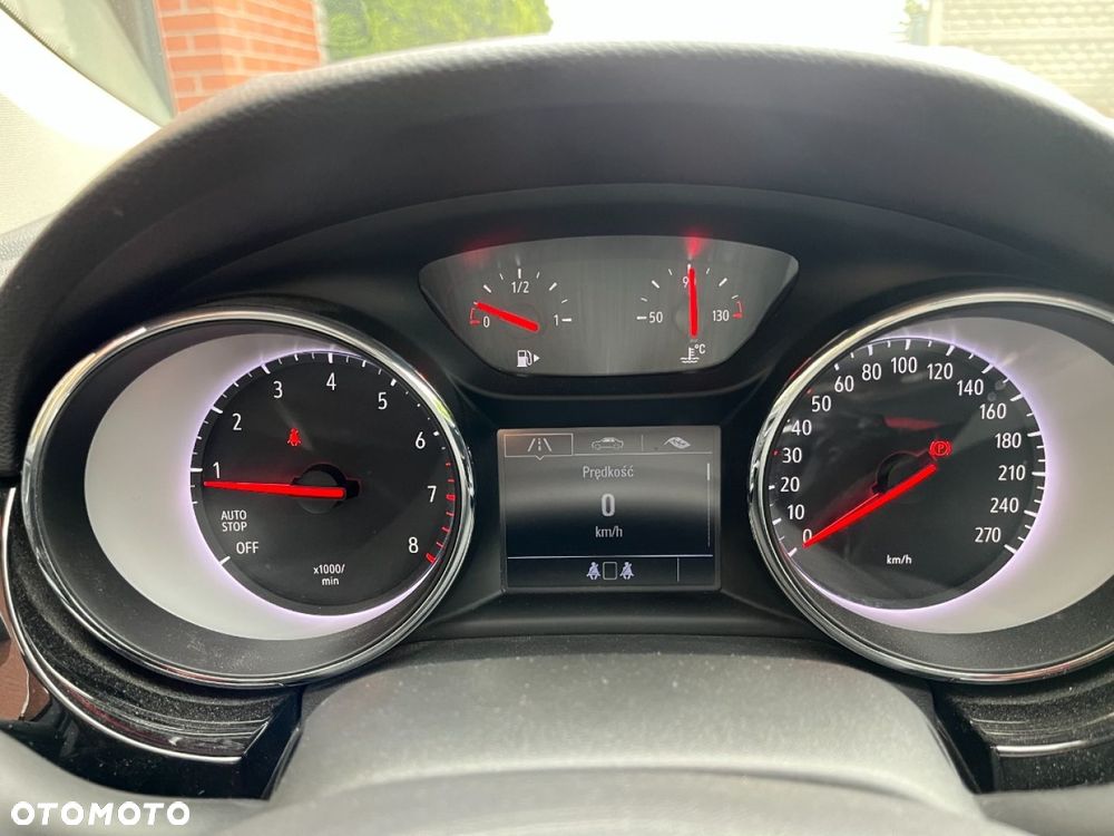 Opel Astra 1.2 T Ultimate S&S - 9