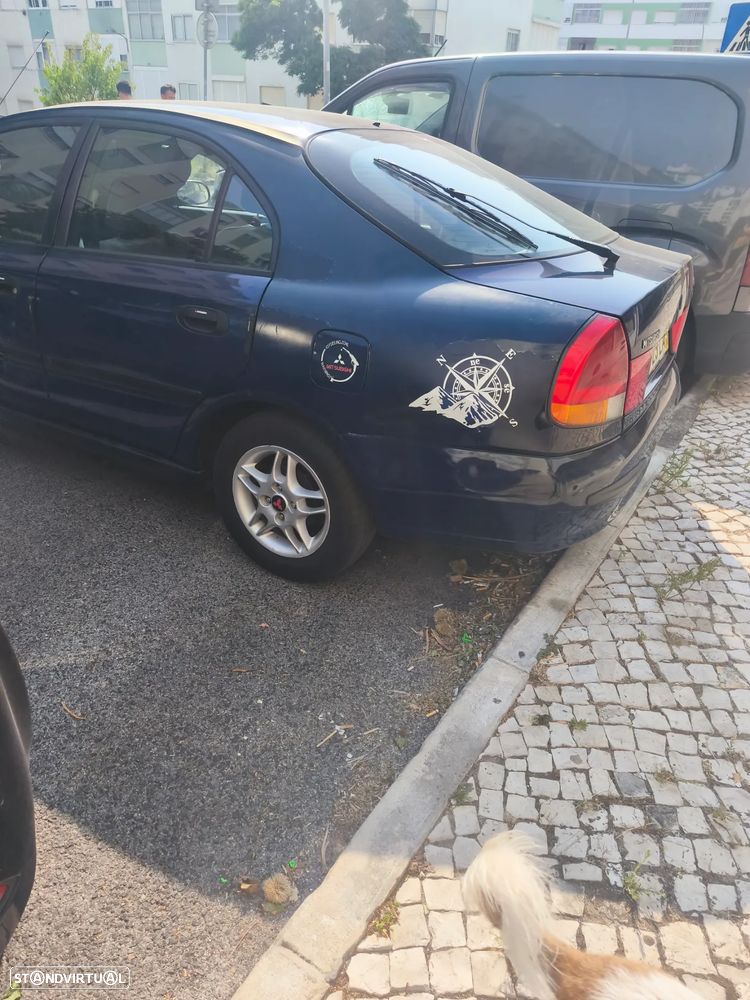 Mitsubishi Carisma Hatchback 1.6 GLX ABS - 16