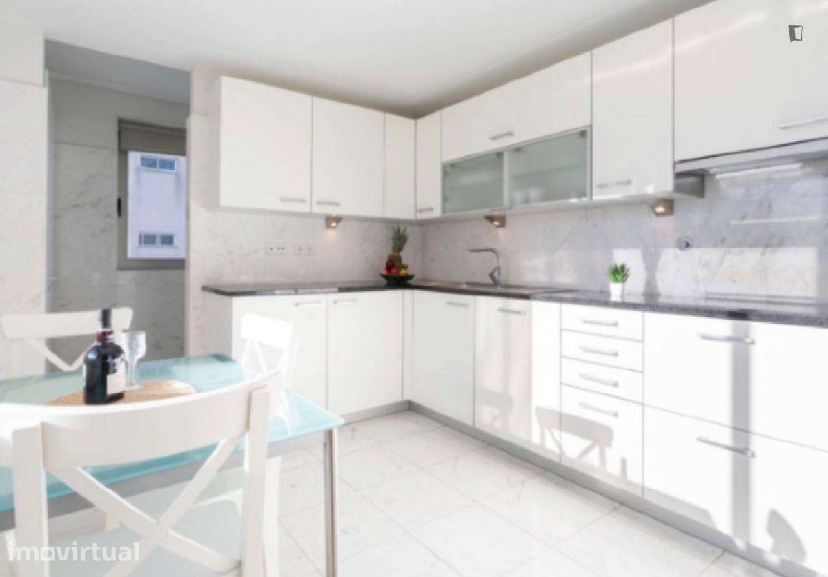 Quarto - localizado em Cedofeita Porto - Grande imagem: 5/12