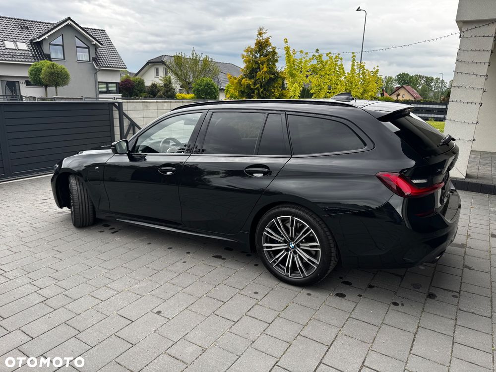 BMW Seria 3 330e xDrive M Sport - 5