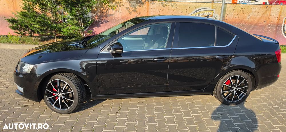 Skoda Octavia 1.6 TDI AMBITION DSG - 3