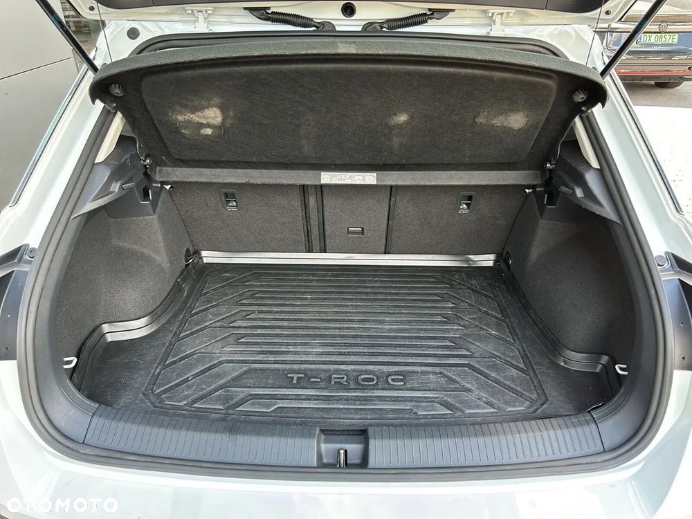 Volkswagen T-Roc 1.0 TSI Advance - 12