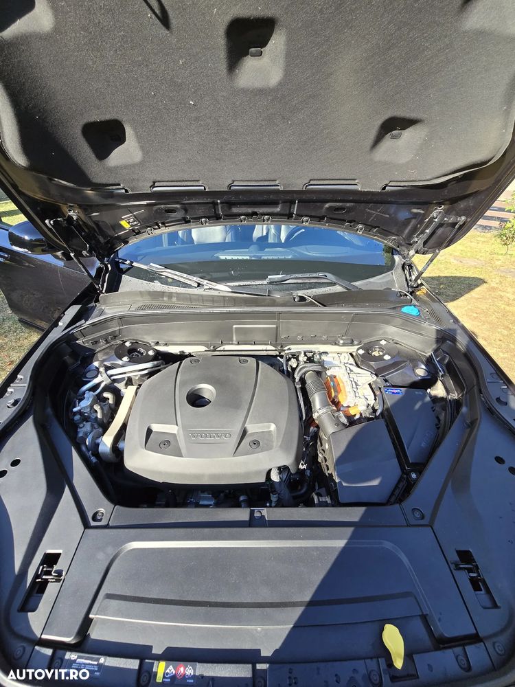Volvo XC 90 Recharge T8 eAWD R-Design - 16