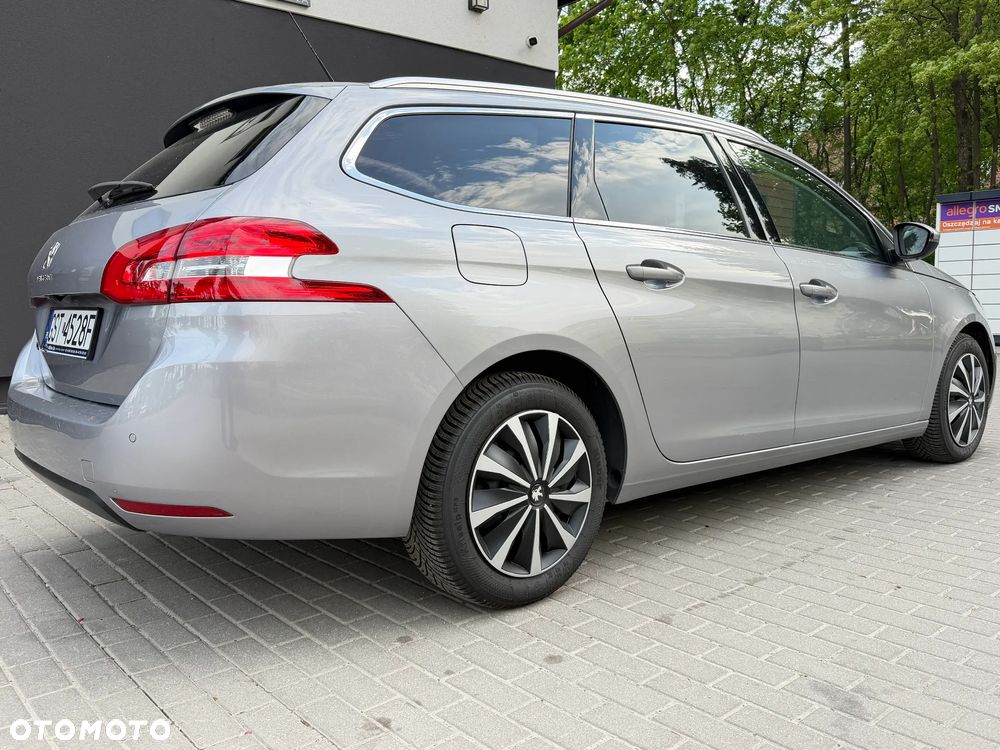 Peugeot 308 1.2 PureTech Allure S&S - 16