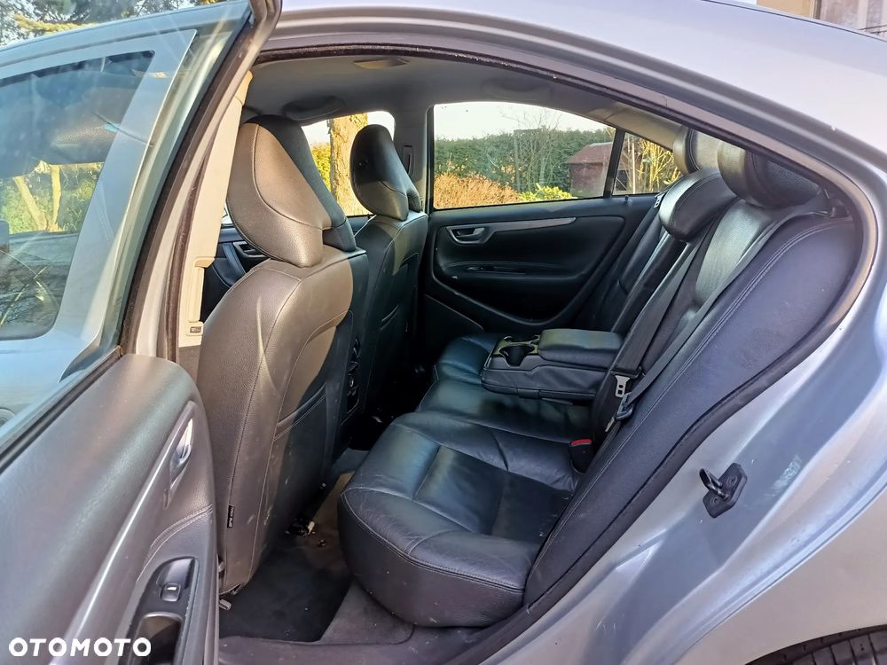 Volvo S60 2.0T Momentum - 16