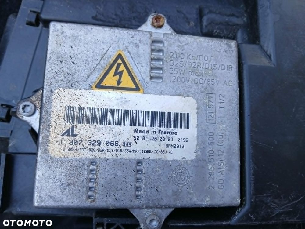 Audi A3 8P Lampa przednia Xenon lewa, prawa - 11