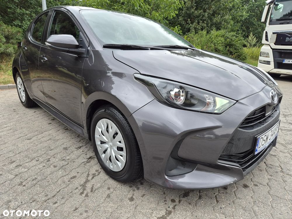 Toyota Yaris 1.5 Selection Elegant - 4