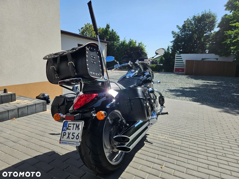 Suzuki Intruder - 5