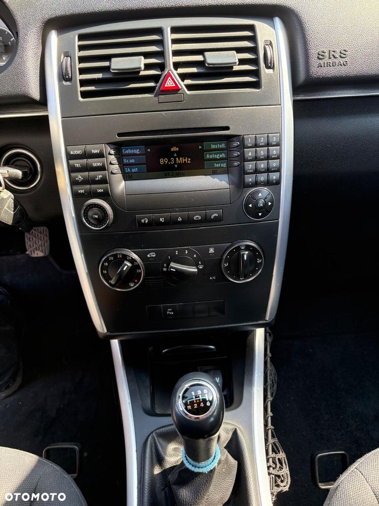 Mercedes-Benz Klasa B 180 CDI - 12