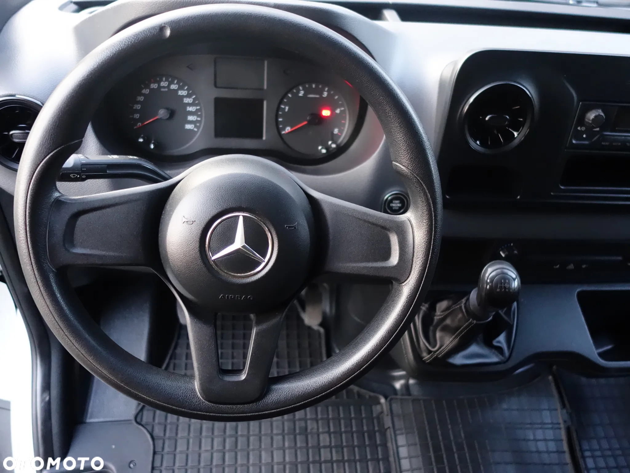 Mercedes-Benz sprinter - 8