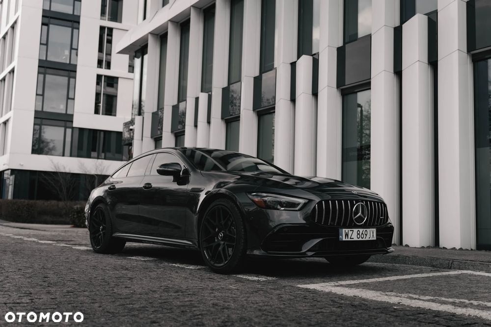 Mercedes-Benz AMG GT 53 4Matic+ 4D Speedshift TCT 9G - 35