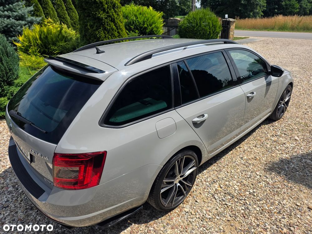 Skoda Octavia 2.0 TDI 4x4 RS DSG - 17