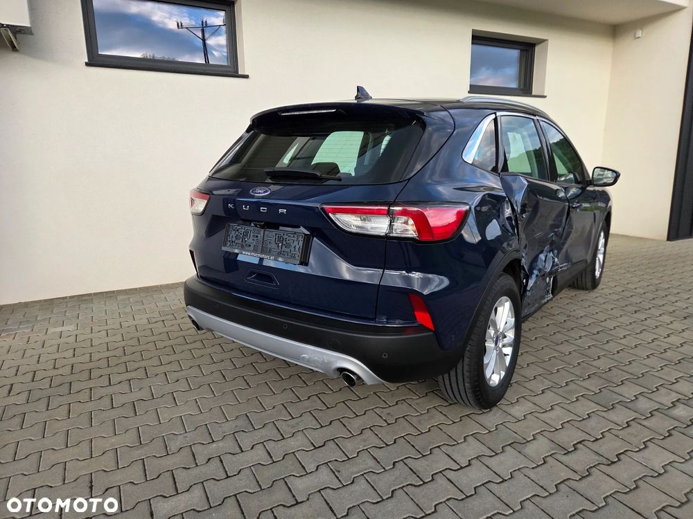 Ford Kuga - 4