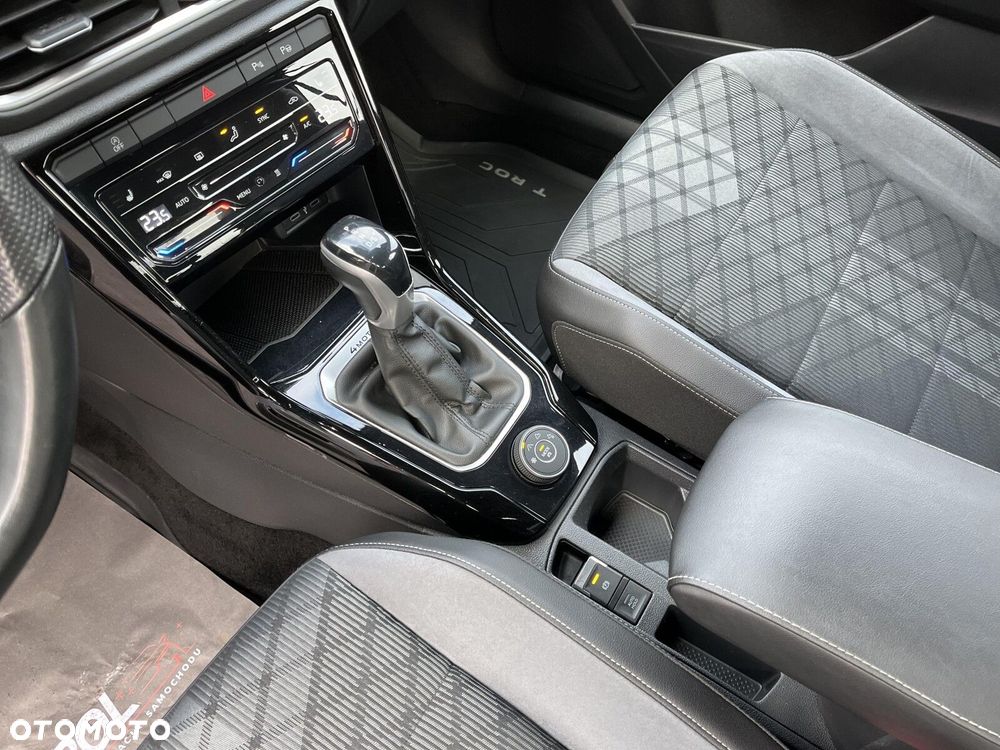 Volkswagen T-Roc - 15