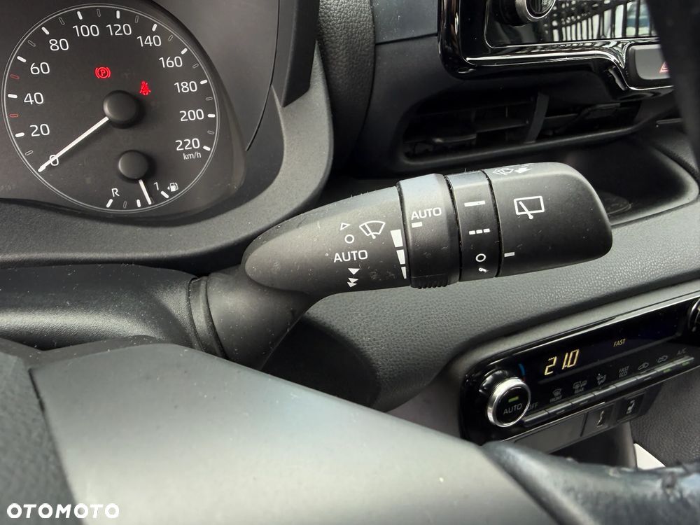 Toyota Yaris Hybrid 1.5 Comfort - 30