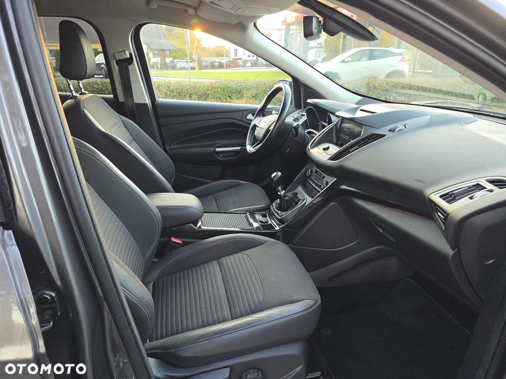 Ford Kuga - 14